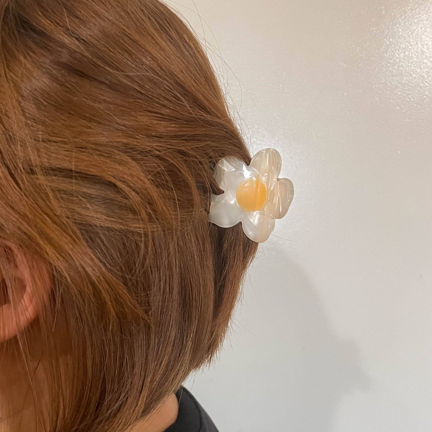 Eco Single Daisy Hair Claw Clip