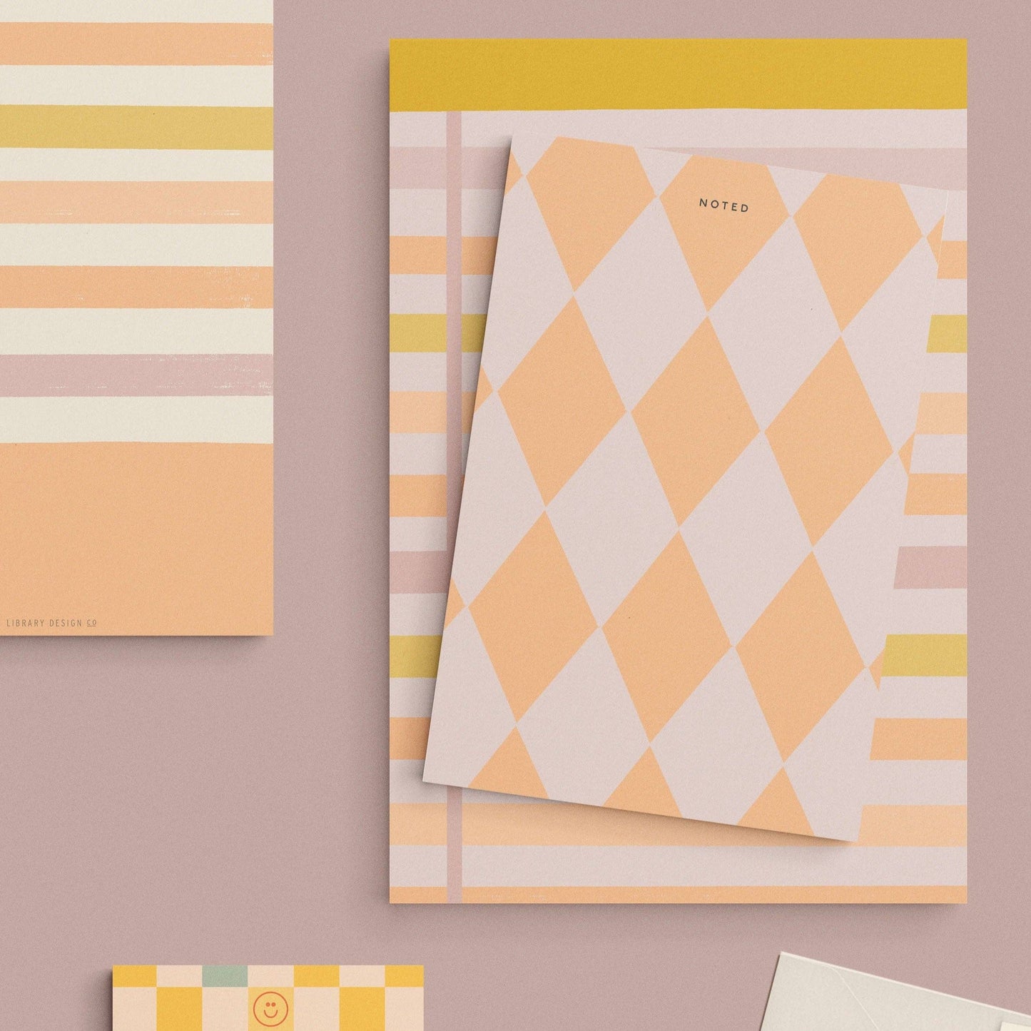 Small Diamond Pad Pink