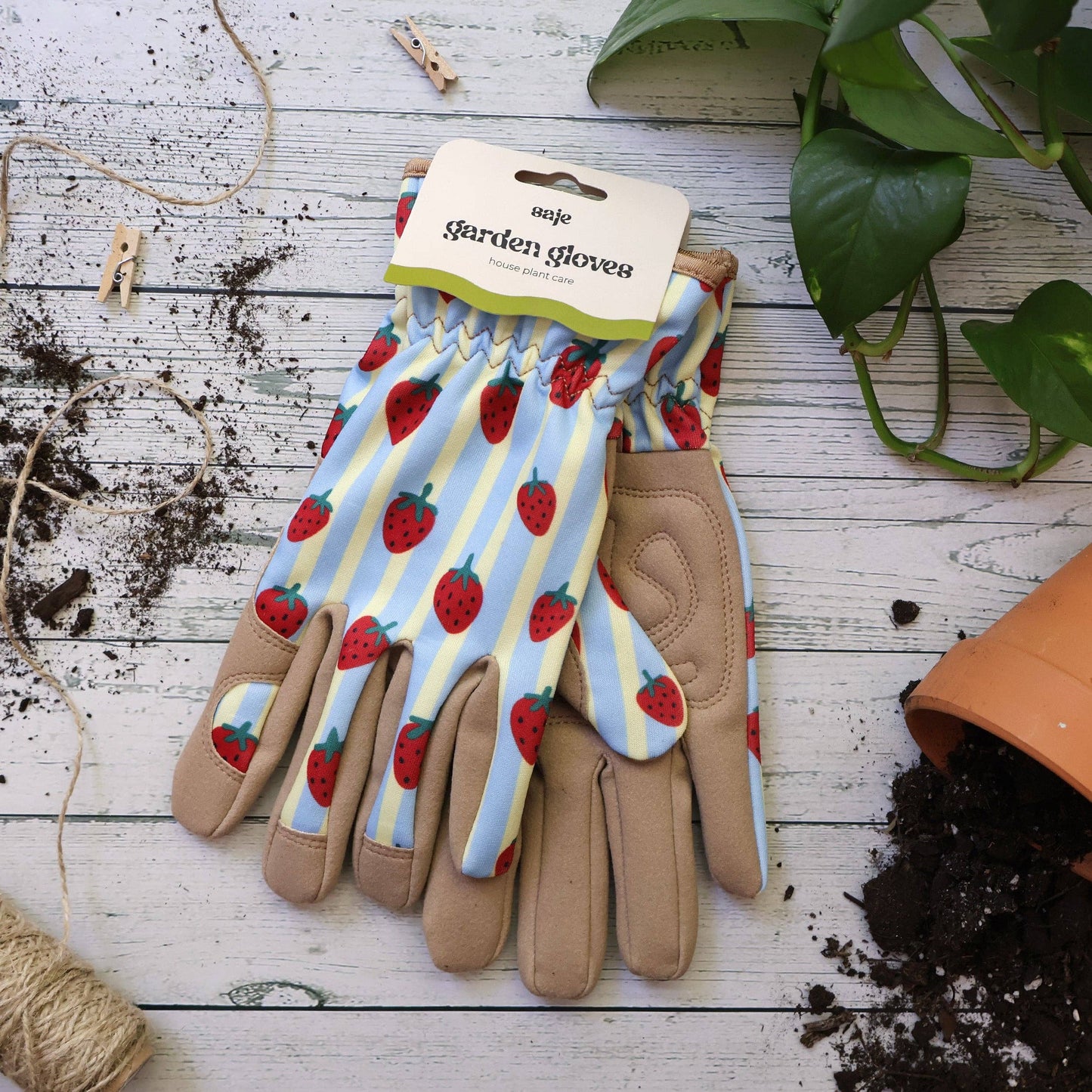 Strawberry Gardening Gloves - Women's One Size