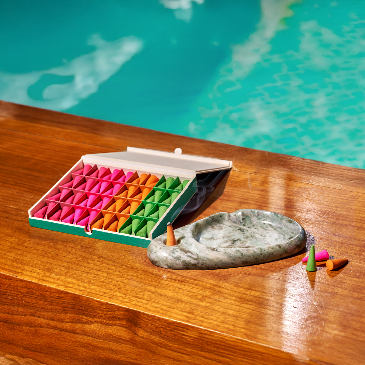 Houseplant by DROPLET Ash & Scent | 64 Incense + Ashtray